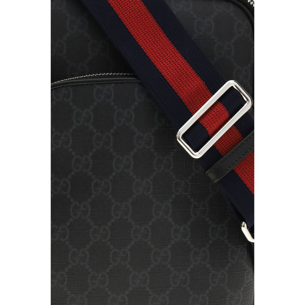 Geantă de umăr Gucci neagră din material textil GG Supreme