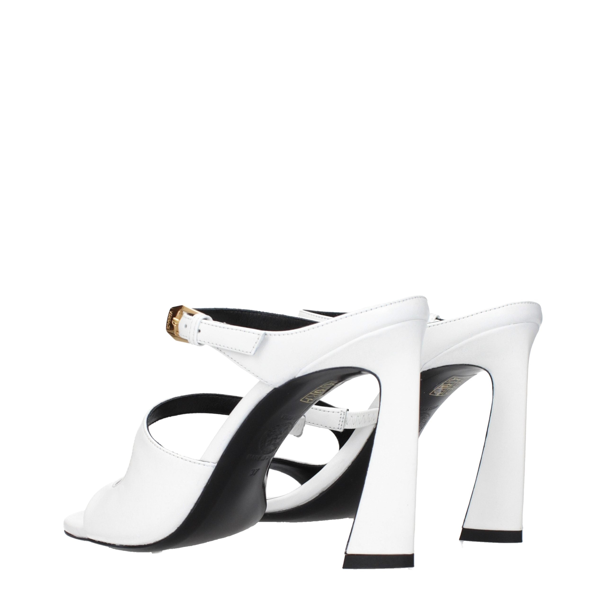 Sandale cu toc stiletto Versace albe din piele