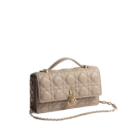 Geantă clutch Dior bej din piele