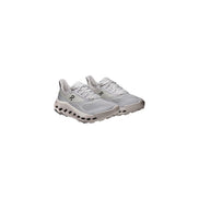 Sneakers On Running Gri