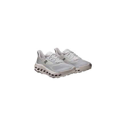 Sneakers On Running Gri