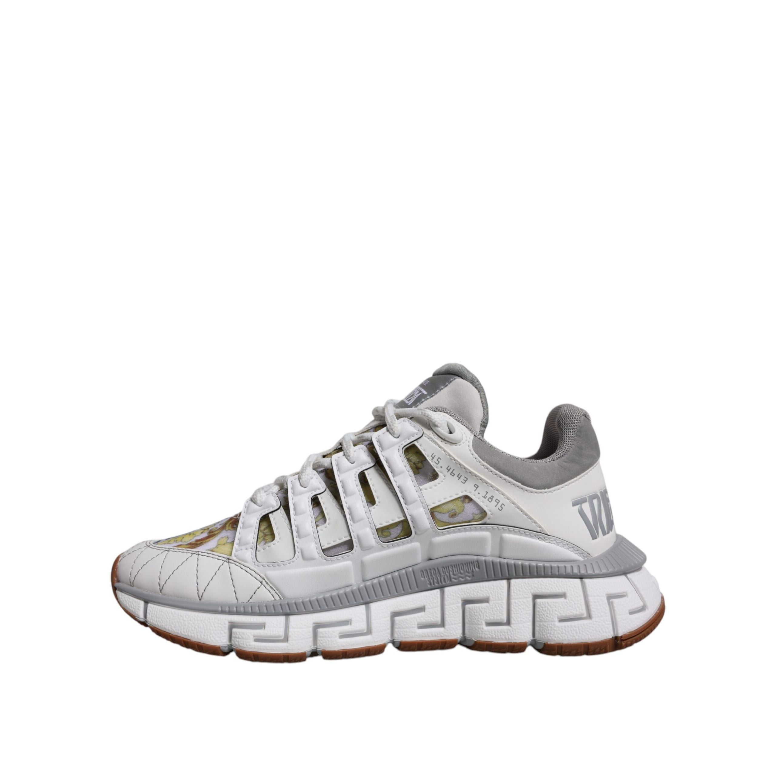 Adidași Versace albasă cu imprimeu Trigreca Barocco și talpă joasă