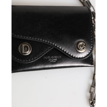Portofel Dolce & Gabbana din piele neagră Cavallo cu lanț și închidere prin capse, bifold, cu suport pentru carduri