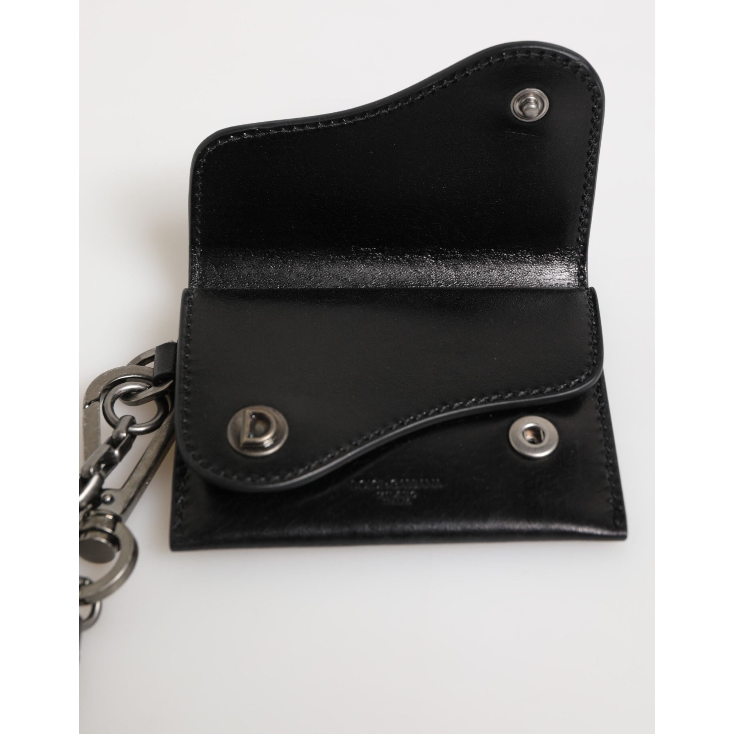 Portofel Dolce & Gabbana din piele neagră Cavallo cu lanț și închidere prin capse, bifold, cu suport pentru carduri