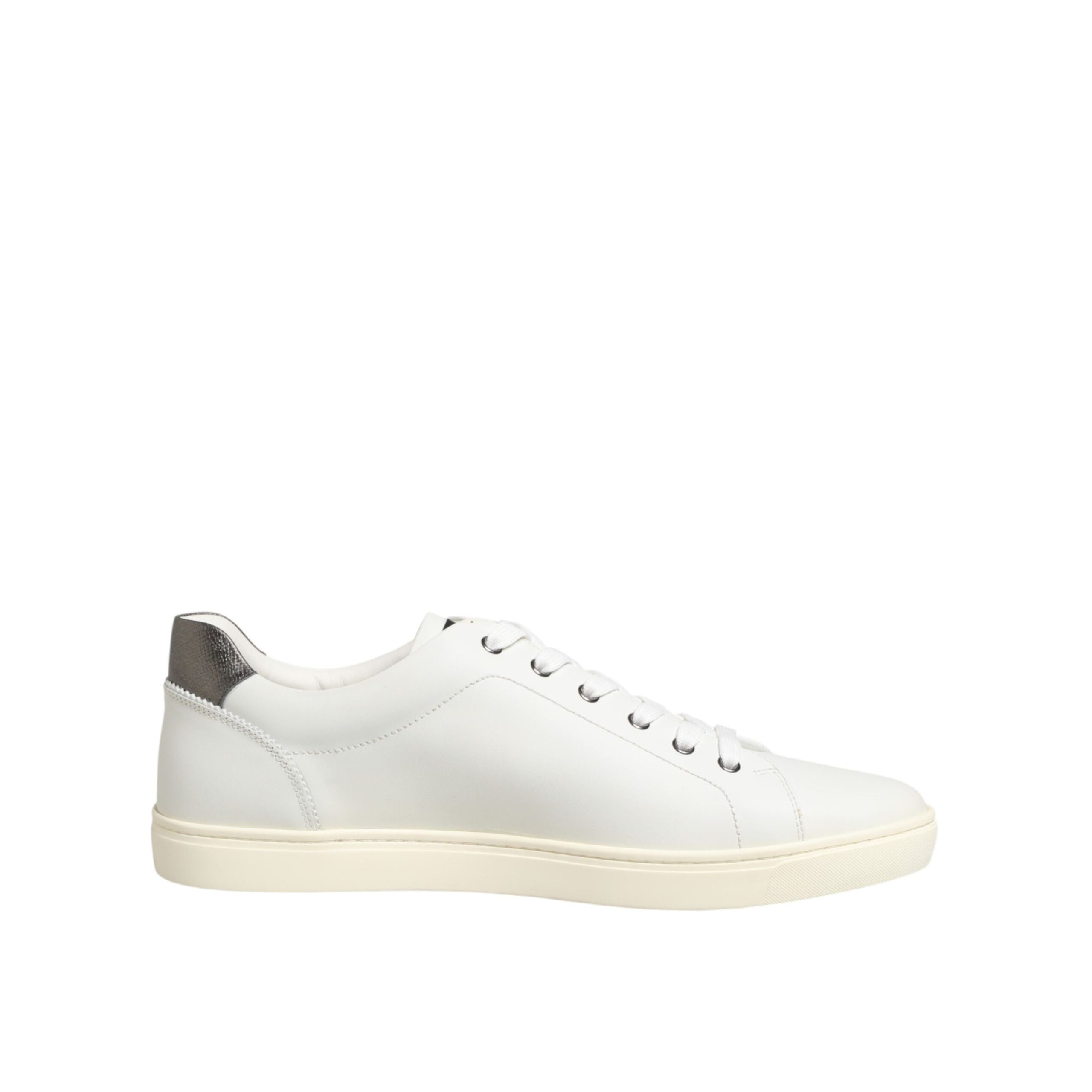 Adidași Dolce & Gabbana din piele albă, cu aplicații inimioară