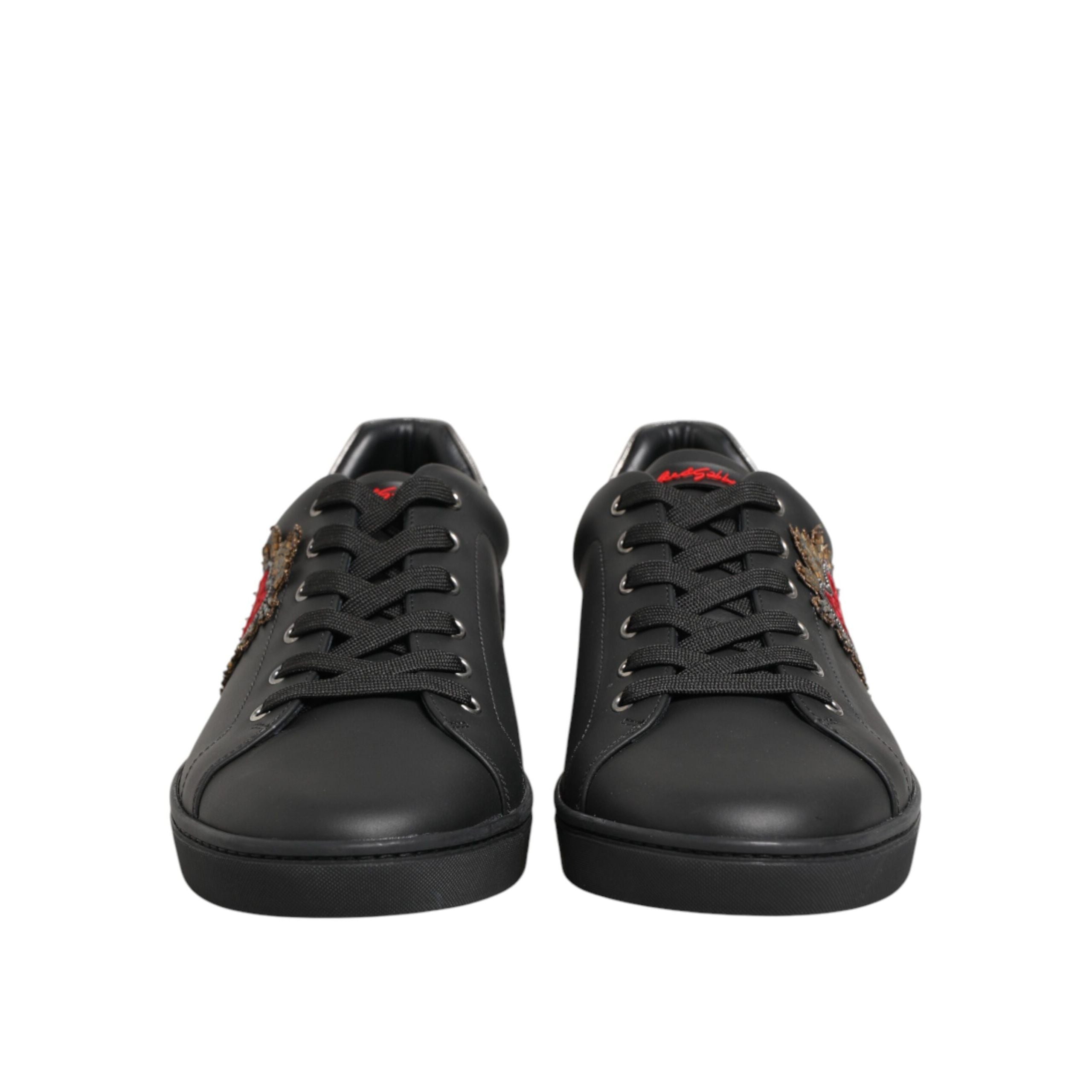 Adidași Dolce & Gabbana din piele neagră cu aplicații inimioară