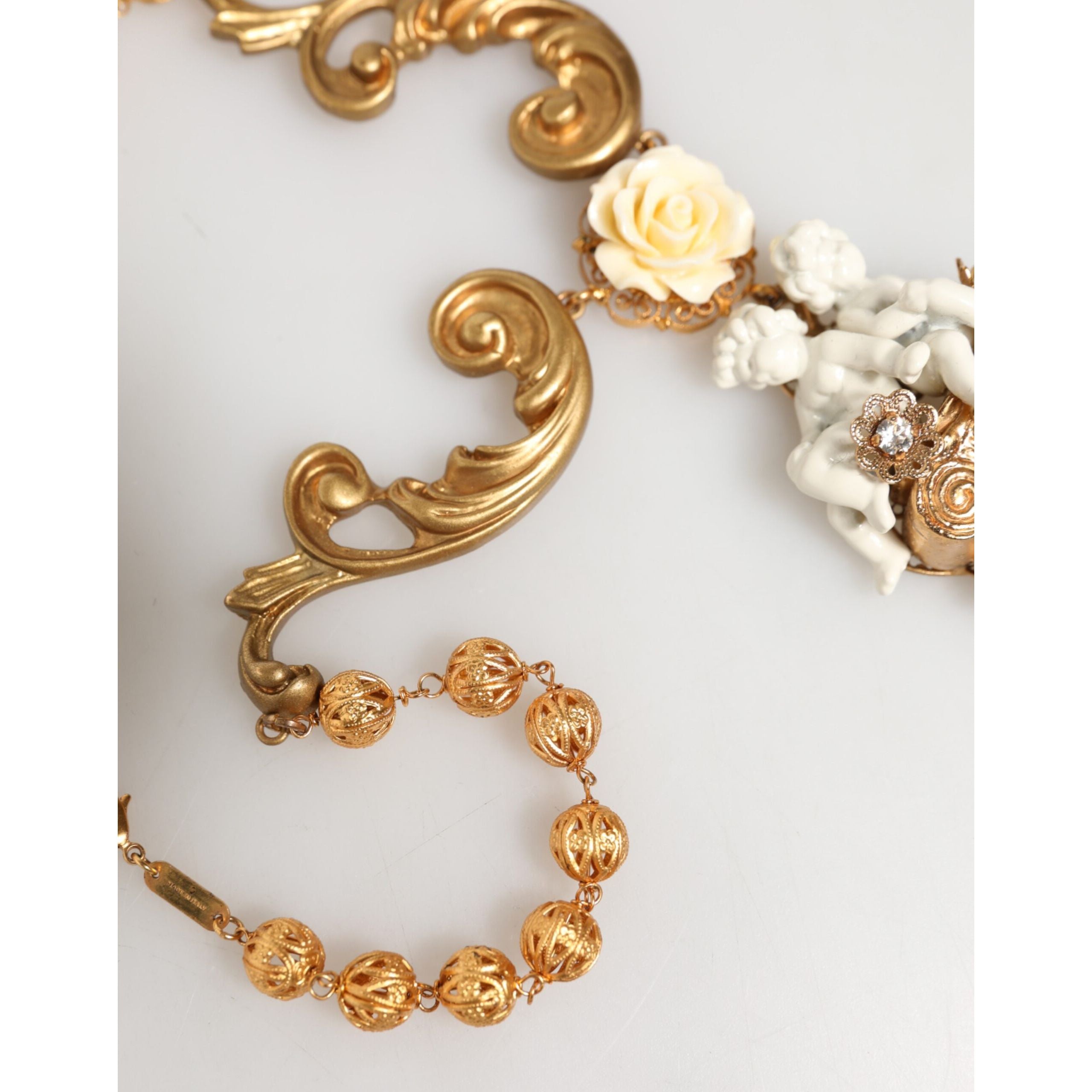 Colier cu pandantiv baroc Dolce & Gabbana din ceramică aurie, cu cristal și heruvim
