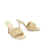 Bottega Veneta Saboți bej din rafie