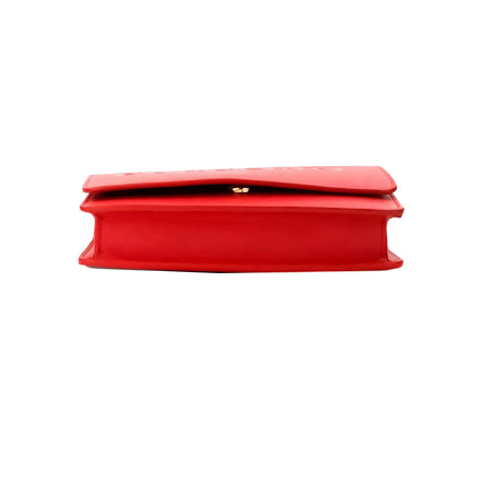 Geantă crossbody Burberry Hampshire Small, din piele netedă roșie, cu logo embosat