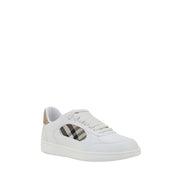 Sneakers Burberry joși din piele albă, cu imprimeu în carouri