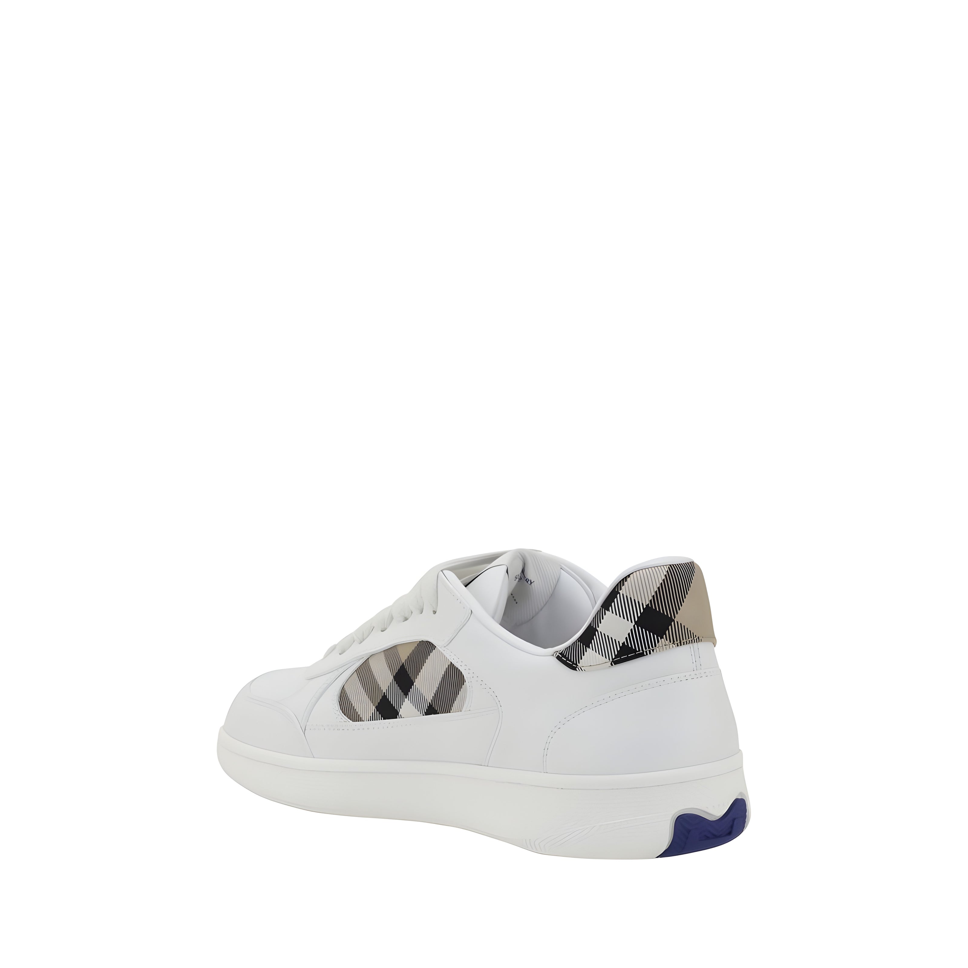 Sneakers Burberry joși din piele albă, cu imprimeu în carouri