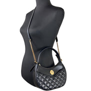 Geantă crossbody Versace Half Moon din piele matlasată neagră, cu lanț